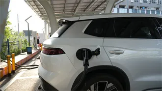 Solar container lithium battery pack voltage per string